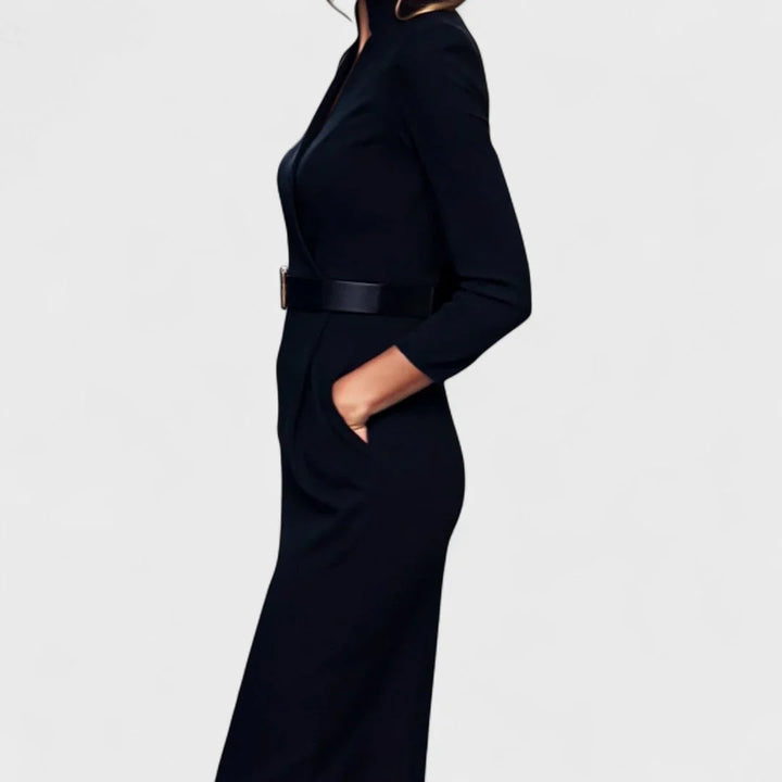 Noelia | Elegante vestido con cinturón y cuello alto