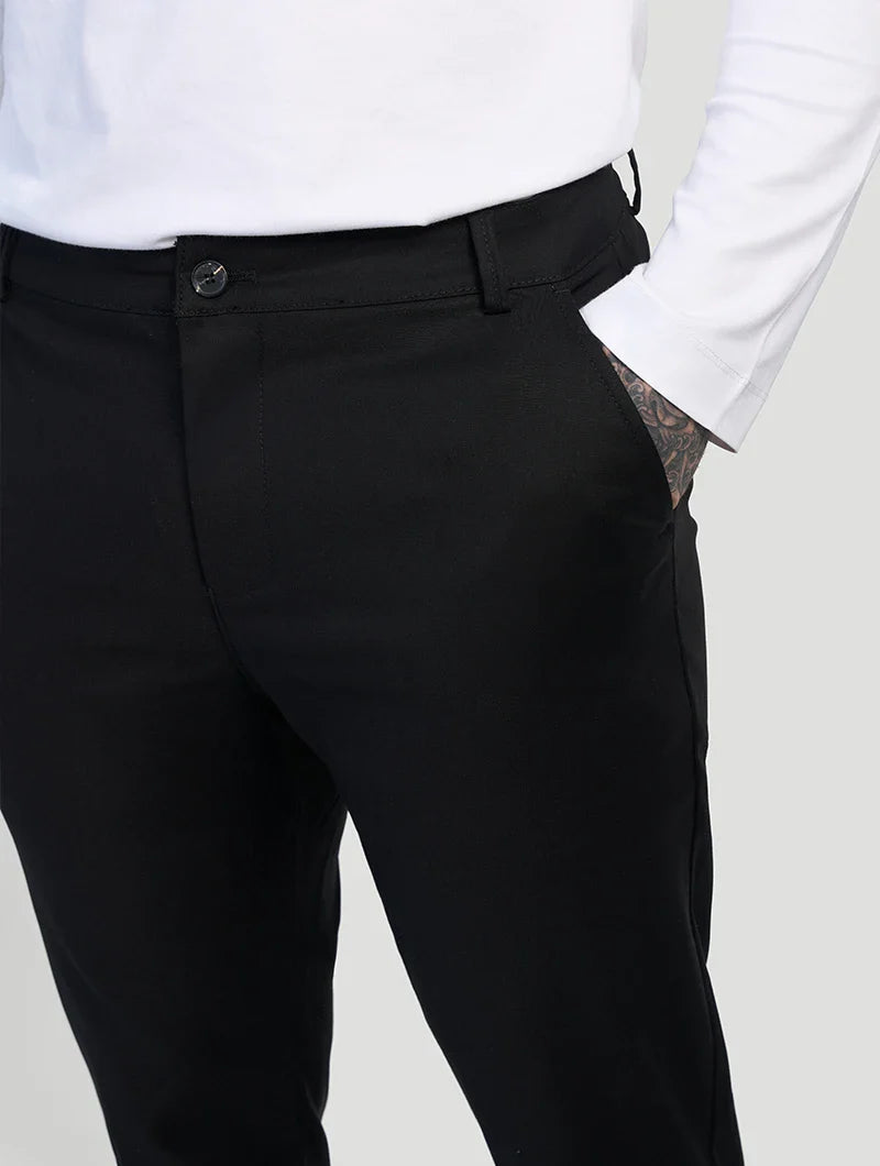 Astino Pantalones rectos - Negro